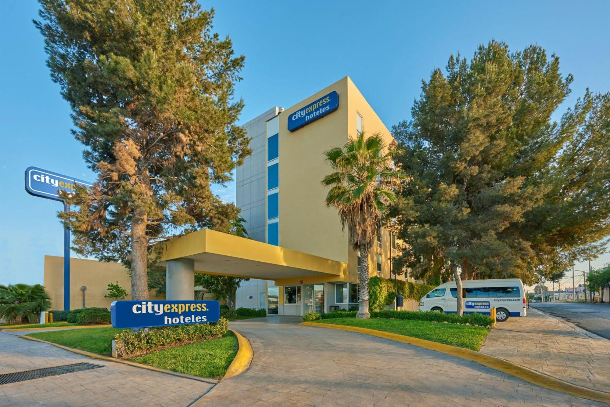 City Express By Marriott Saltillo Norte Exteriér fotografie