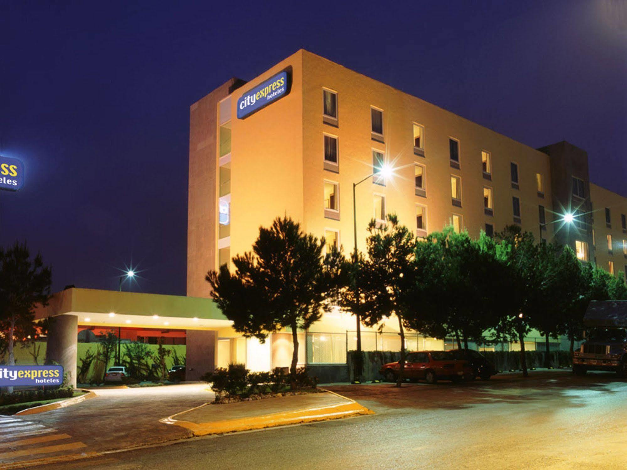 City Express By Marriott Saltillo Norte Exteriér fotografie